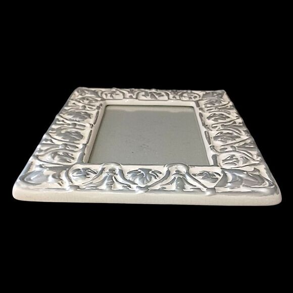 Ornate Picture Frame Ceramic Silver White Wash Detail 5x7 Victorian Deco Style - Picture 10 of 16